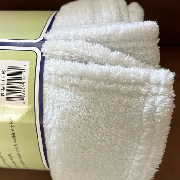COZY COMFORT Micro-Terry Dusty Blue Throw. 50\
